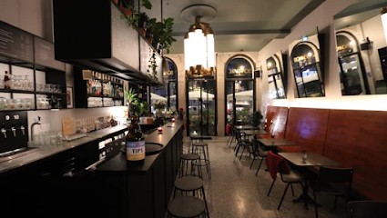 Bonneville, Bar à Lille