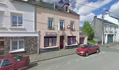 Le Pichon Christiane, Bar à Gourin