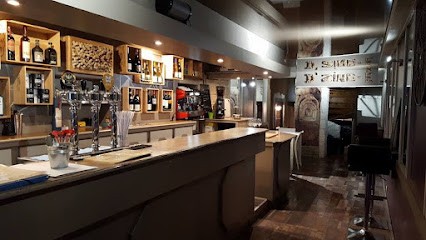 Le D'Zing-É, Bar à Blois