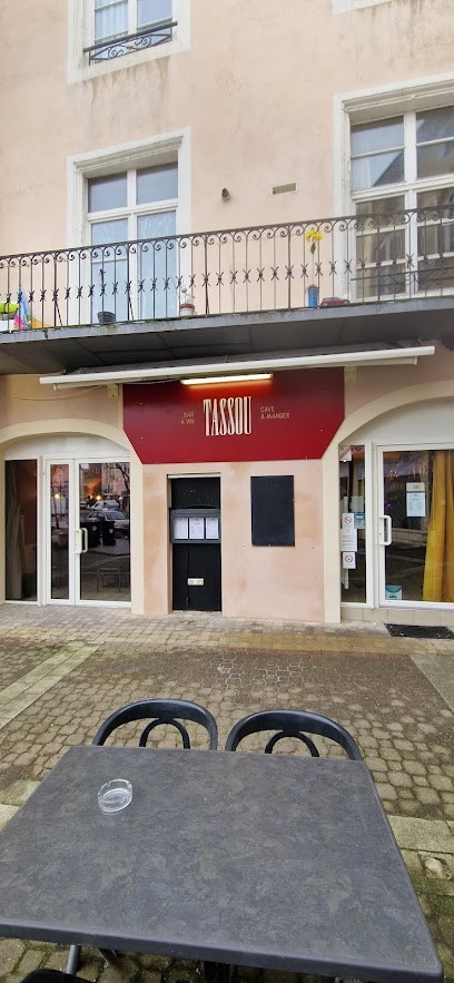 Tassou, Bar à Issoire