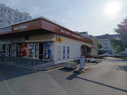 La Chevalerie, Bar à Tours