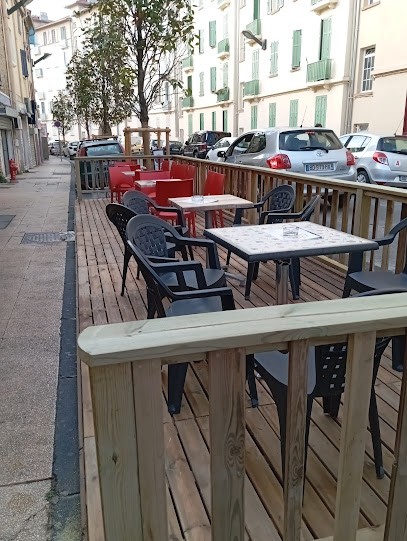 bar a jeux le 180, Bar à Istres