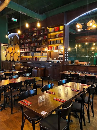 Big Ben, Bar à Roissy-en-France