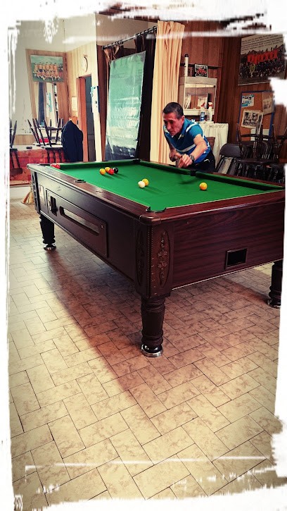 Robyn Jackie, Bar à Nieppe