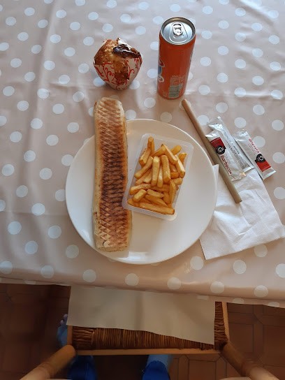 La Sainte Trinite, Bar à Meaux