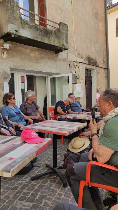 Esposito Ammaria, Bar à Rougiers
