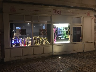 Club 211, Bar à Orléans