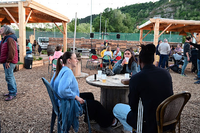 La Guinguette Du Loup Blanc, Bar à Saint-Uze
