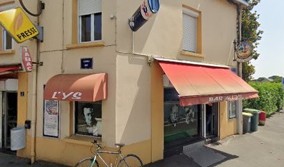 Bar De L'Ys, Bar à Issé