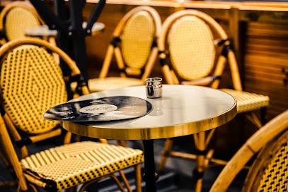 Le Tube | Bar à Chicha à Paris, Bar à Paris 19