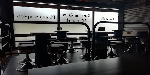 CAPSULES & BOUCHONS, Bar à Saint-Sorlin-en-Valloire