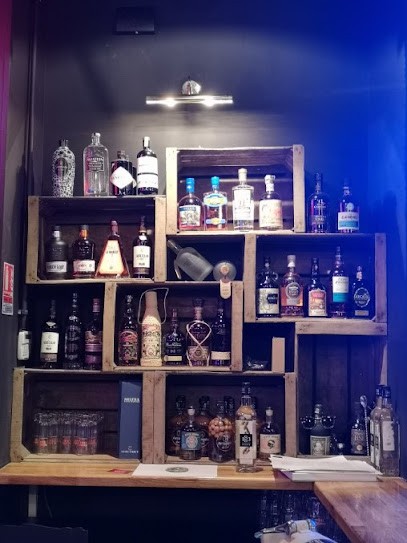 Les Vieux De La Vieille, Bar à Reims