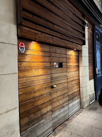 Castor Club, Bar à Paris 06