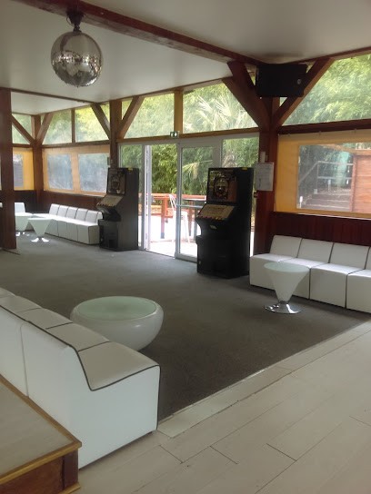 Le Carré, Bar à Châtillon-sur-Marne