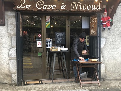 La Cave à Nicoud - Bar à Vin Menthon Saint Bernard - Cave à Vin Annecy, Bar à Menthon-Saint-Bernard