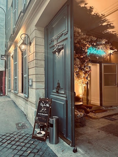 Chez Les Filles - Bar à Vin, Cocktails & Tapas, Bar à Versailles