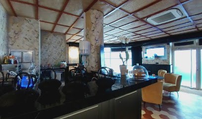 Le 130, Bar à Paris 17