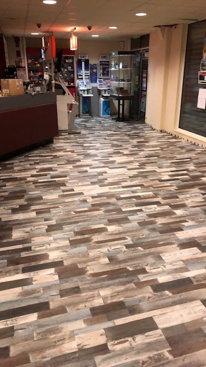 La Cravache D'Or, Bar au Trait