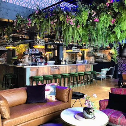 Le (G)rimoire, Bar à Valognes