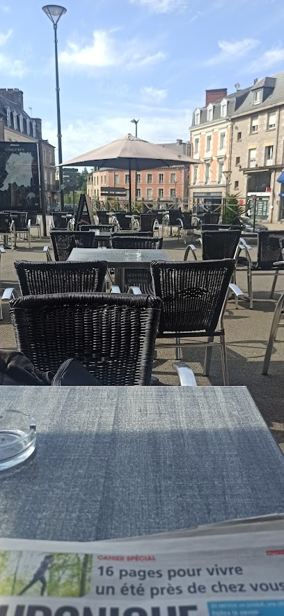 Bar Le Glacier, Bar à Fougères