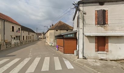 Au P'Tit Creux A La P'Tite Soif, Bar à Nargis