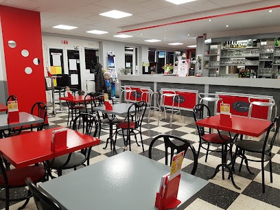 Hotel Le Marigny, Bar à Bayecourt