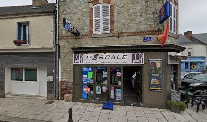 M.c.b.a., Bar à Guichen