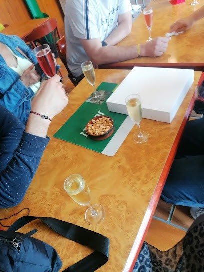 Dhier-Lion Valérie, Bar à Chépy