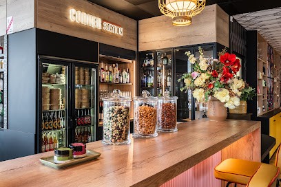 Corner Station, Bar à Paris 12