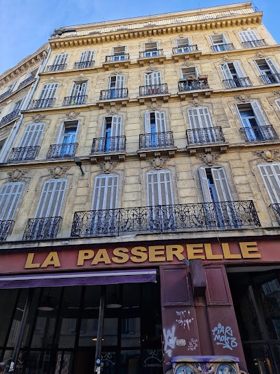 Planète Livre Marseille La Passerelle, Bar à Marseille 06