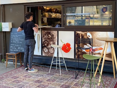 Supersonic, Bar à Caen