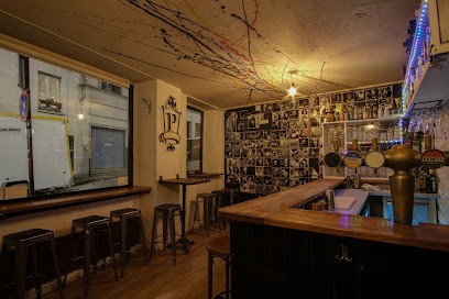 Proibido, Bar à Paris 18