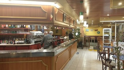 L'Esplanade, Bar à Choisy-le-Roi