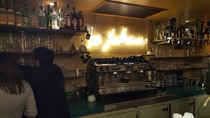 Les Fontaines, Bar à Paris 04