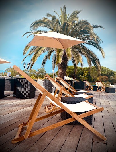 Oasis Sunset Bar, Bar à Mandelieu-la-Napoule