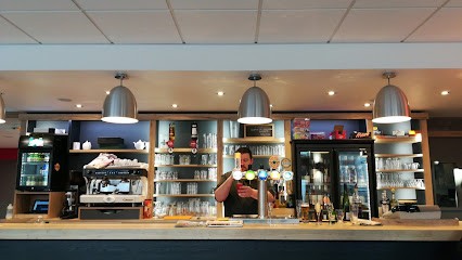 Killian's Bar, Bar à Plumieux