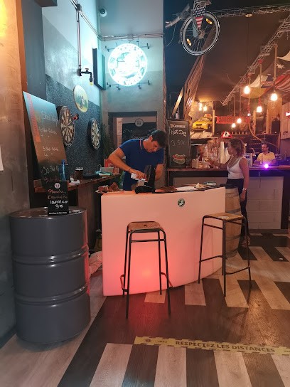 The F Pub, Bar à Marseille 02