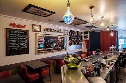 Aux Brèves De Comptoir, Bar à Saumur