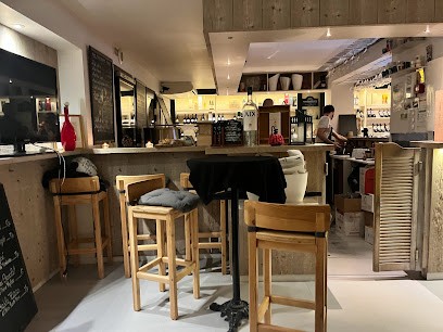 L'ART DIT VIN, Bar à Biarritz