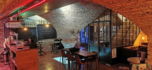Caveau de Saulx (Le Trou), Bar à Dijon