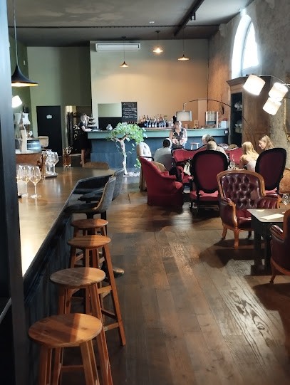 Le Pied De La Lune, Bar à Villespassans