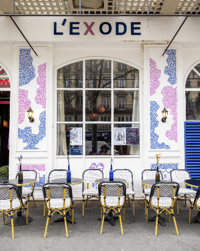 L'exode, Bar à Paris 10
