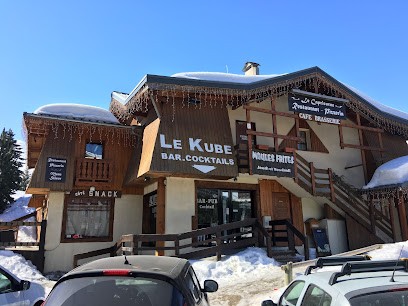 Le Kube, Bar aux Belleville