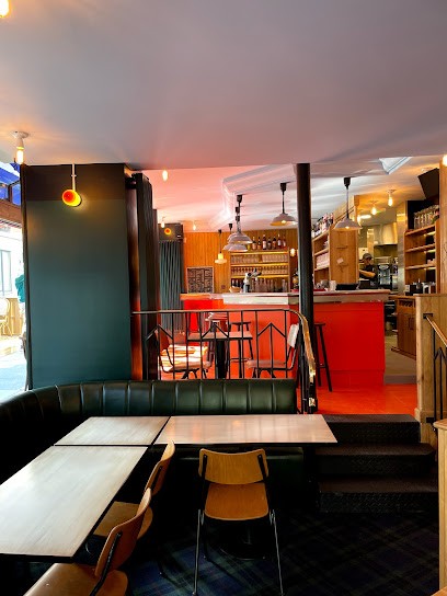 Au Petit Bar, Bar à Paris 13