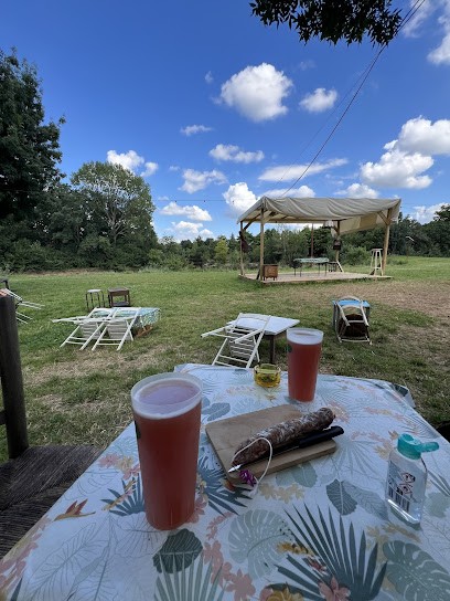 Guinguette La Pierre Percée, Bar à Divatte-sur-Loire