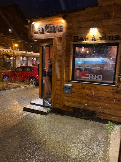 La Cave sur le comptoir, Bar à Val-d'Isère