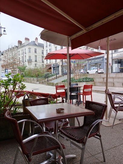 La Jeune France, Bar à Blois