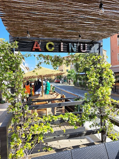 L'Acinu, Bar à Sari-Solenzara