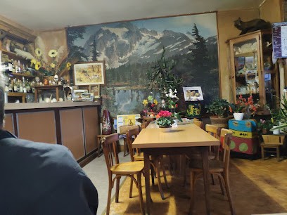 Rougerie Moneger Jeanine, Bar à Égletons