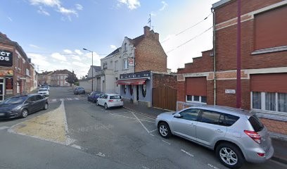 Worme Veyer Regine Therese Corneille, Bar à Hazebrouck